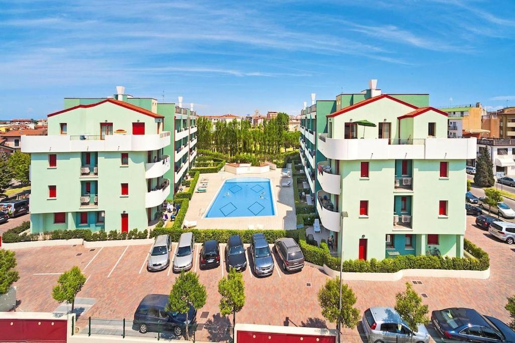 Apartment In Caorle With Heating Exterior foto