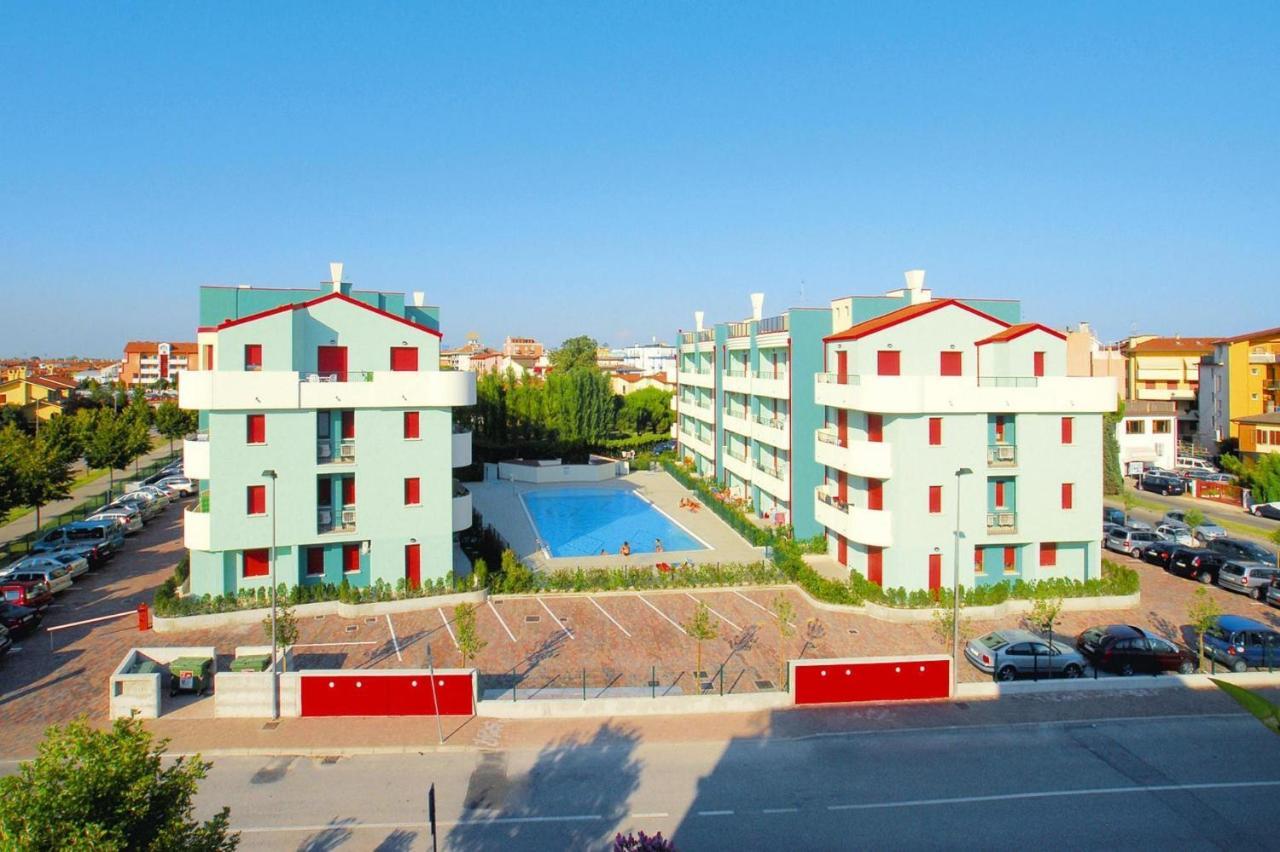 Apartment In Caorle With Heating Exterior foto